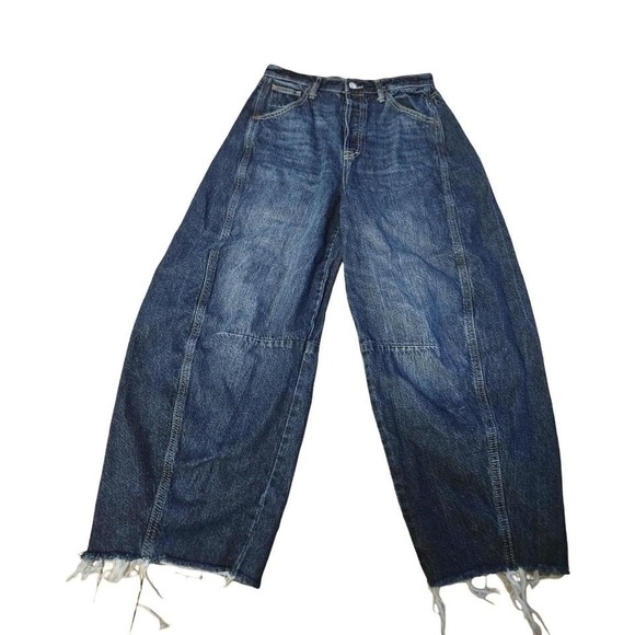 Universal Thread Denim - Universal Thread Darted Barrel Ankle Jeans Blue Medium Wash 8R